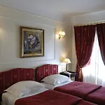 Hotel Du Rond-point Des Champs-élysées - Esprit De France 4*