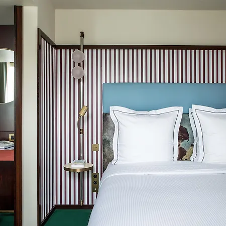 Du Rond-point Des Champs-elysees - Esprit De France 4* Париж
