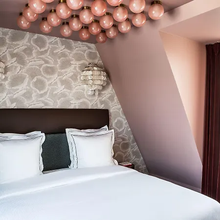 Hotel Du Rond-point Des Champs-elysees - Esprit De France 4*