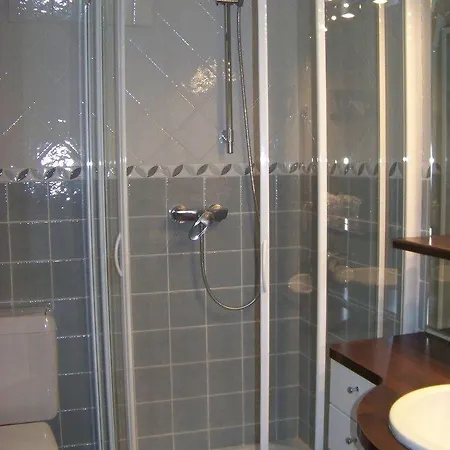 호텔 Du Rond-point Des Champs-elysees - Esprit De France 4*