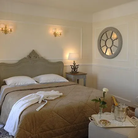 Hotel Du Rond-point Des Champs-elysees - Esprit De France Paříž