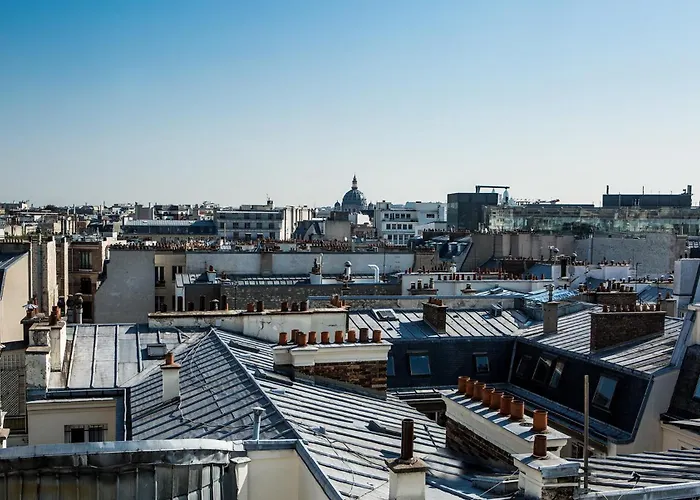 Du Rond-point Des Champs-élysées - Esprit De France
