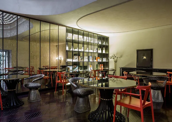 Hotel Du Rond-point Des Champs-élysées - Esprit De France 4*